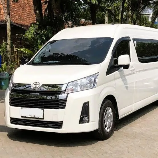 Toyota Premio Putih