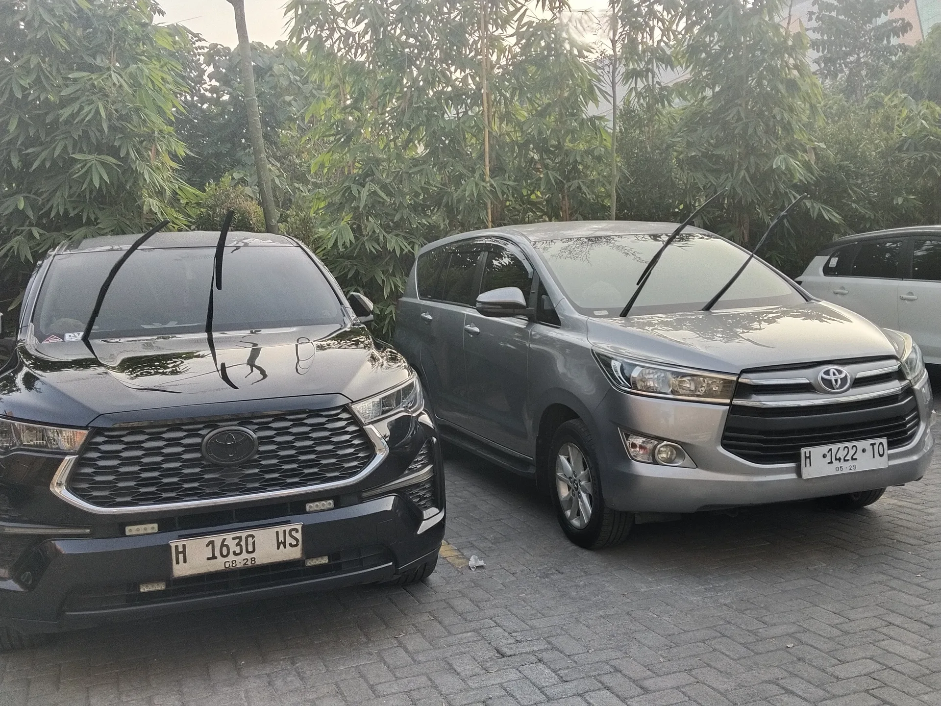 Toyota Innove Zenix